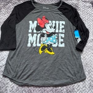 ⭐️⭐️⭐️NWT Minnie Mouse Henley  tee size XLarge